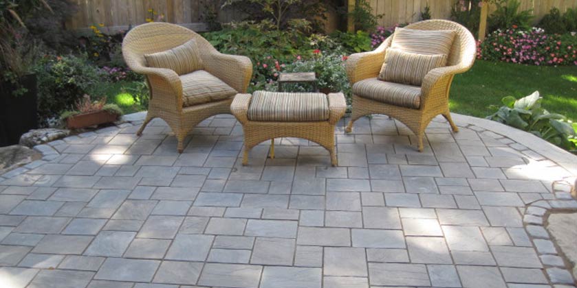 Patio landscaping for backyards
